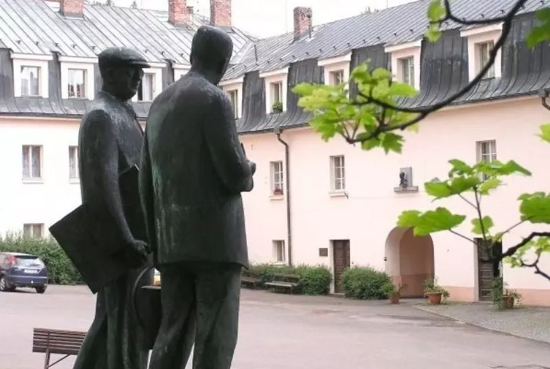 Muzeum bratří Čapků na náměstí v Malých Svatoňovicích